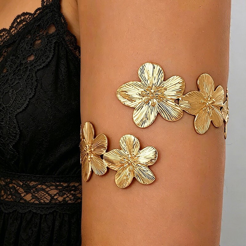 European and American Cross-Border Women's Fashion Arm Bracelet with Floral Design, Simple Metal Arm Bracelet for Women European and American Cross-Border Women's Fashion Arm Bracelet with Floral Design, Simple Metal Arm Bracelet for Women