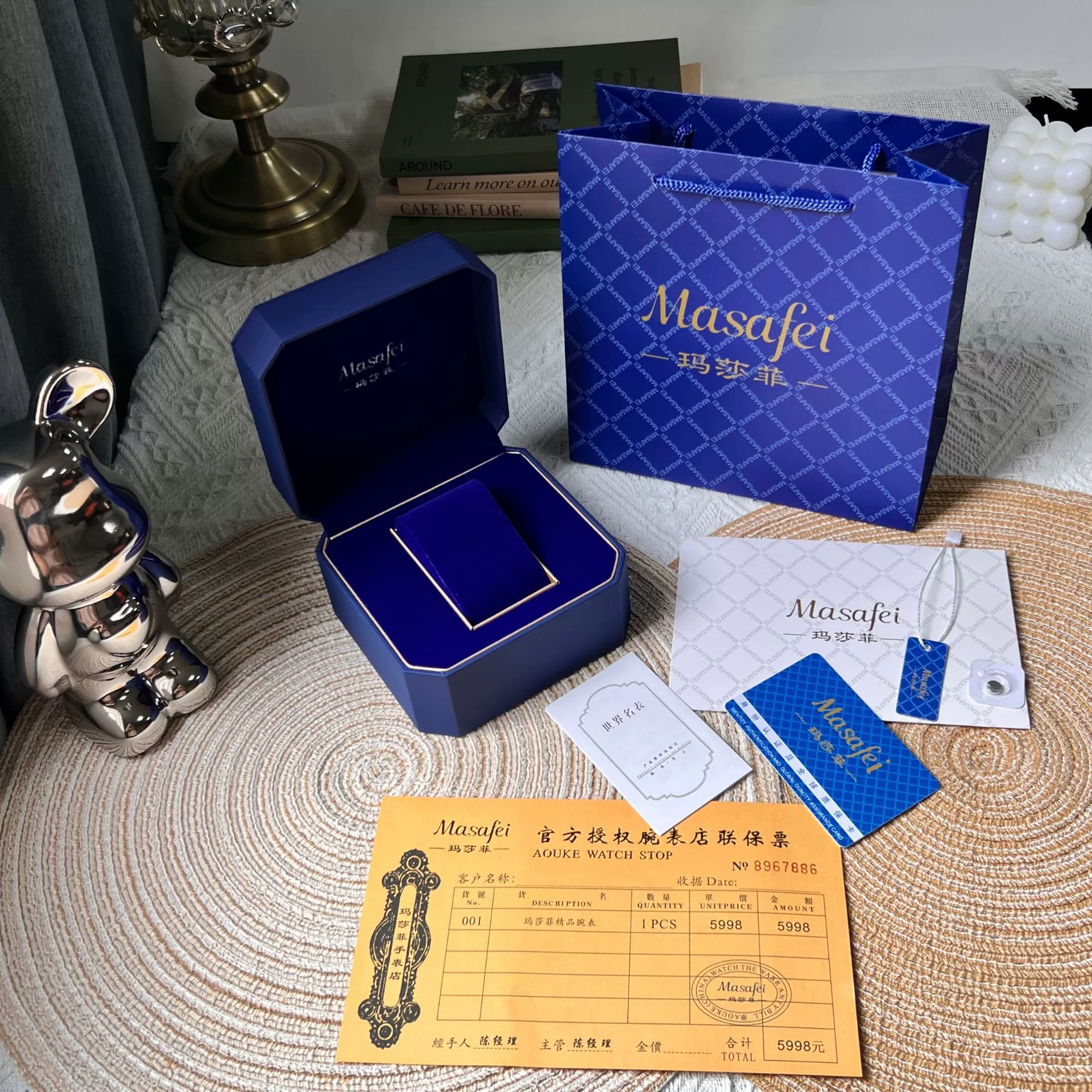 Коробка для часов, система хранения
