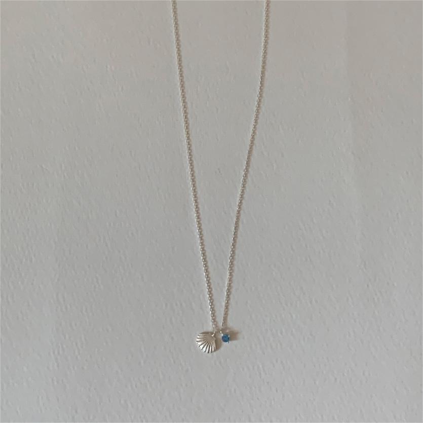 5g Weight Rhinestones Inlay Material Pendant Necklace Classification 925 sterling silver Chain Material 1 Piece Quantity Holiday, Daily Occasion 925 Sterling Silver Material Shell Pattern Women's Gender Inlay Design Simple Style, Classic Style Style 925 Sterling Silver Rhinestones Inlay Shell Pendant Necklace 9