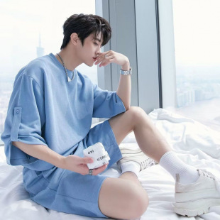 Summer Design Sense Men's Casual suit Short-sleeved Loose Korean Style Exquisite Lazy Style Shorts Fashionable Two-piece Set