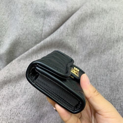 Diamond grid small Chanel-style creamy soft card holder for women, short-length driver's license multi-card slot card holder