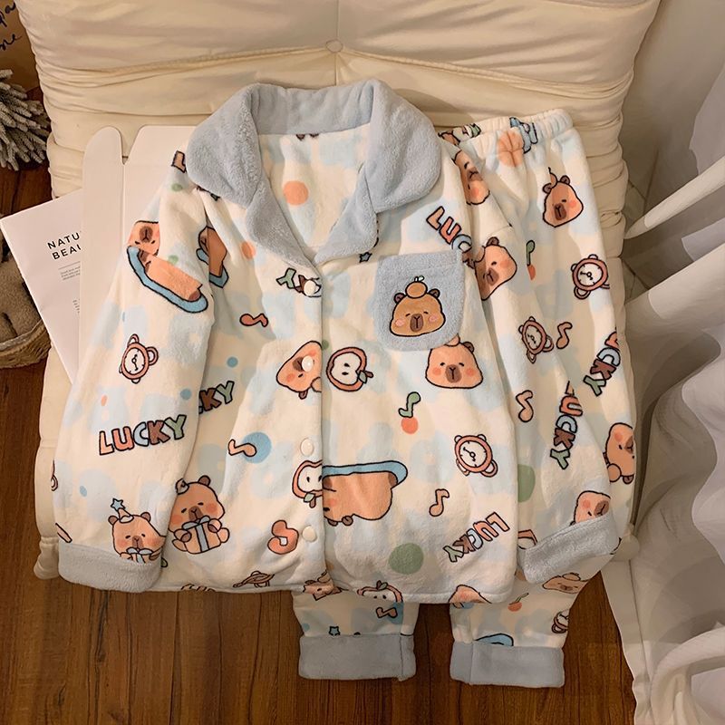 Al por mayor transfronterizo otoño y invierno nuevo engrosado pijama de franela cardigan con solapa casual lindo ropa de hogar se puede usar fuera