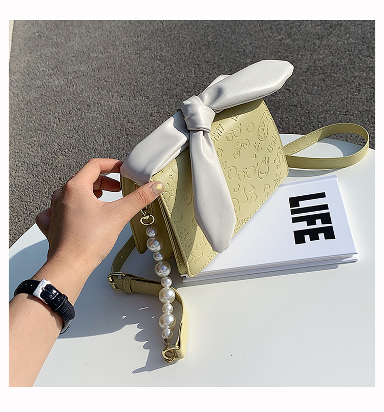 Fashion Rabbit Ears Shape Knot Pearl Chain Messenger Small Square Bag Wholesale display picture 3