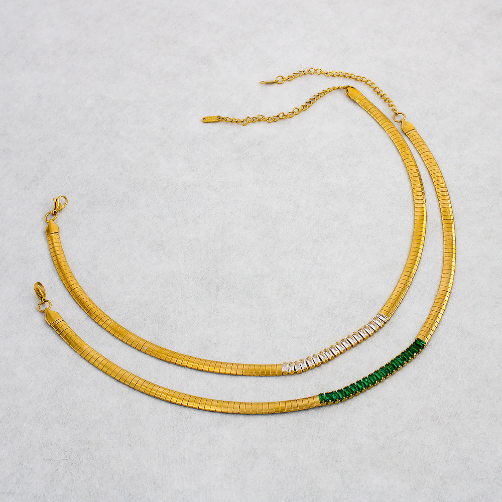 Retro Solid Color Stainless Steel Inlay Zircon Necklace 1 Piece