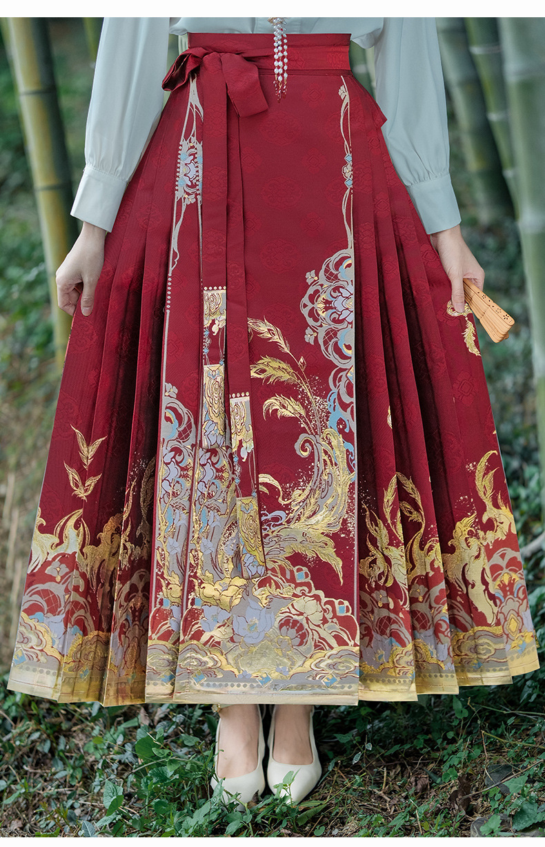 Real shot new Chinese style early spring 2024 National style shirt embroidered one-piece Large swing makeup flower woven gold vest skirt suit