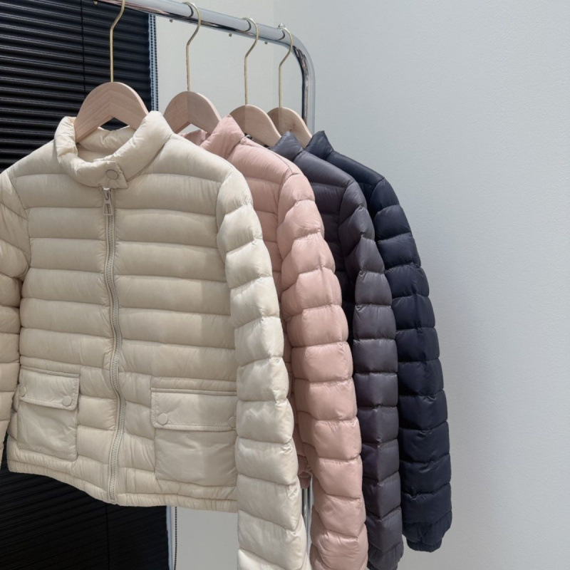 2025 New Style Ribbed Women's down Jacket, Lightweight Petite Stand Collar 90% down Short Duck down Coat, Gray