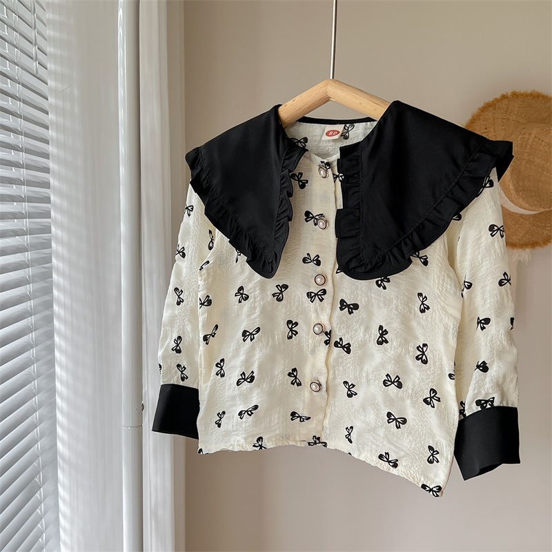 Camisa para niñas 2022 Primavera y otoño Nuevo estilo coreano solapa cuello redondo color sólido bordado color sólido estilo occidental manga larga camisa para niños