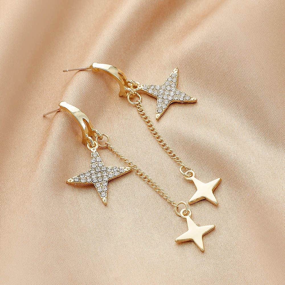 Fashion Chain Tassel Full Of Diamond Star C-shaped Alloy Earrings display picture 4