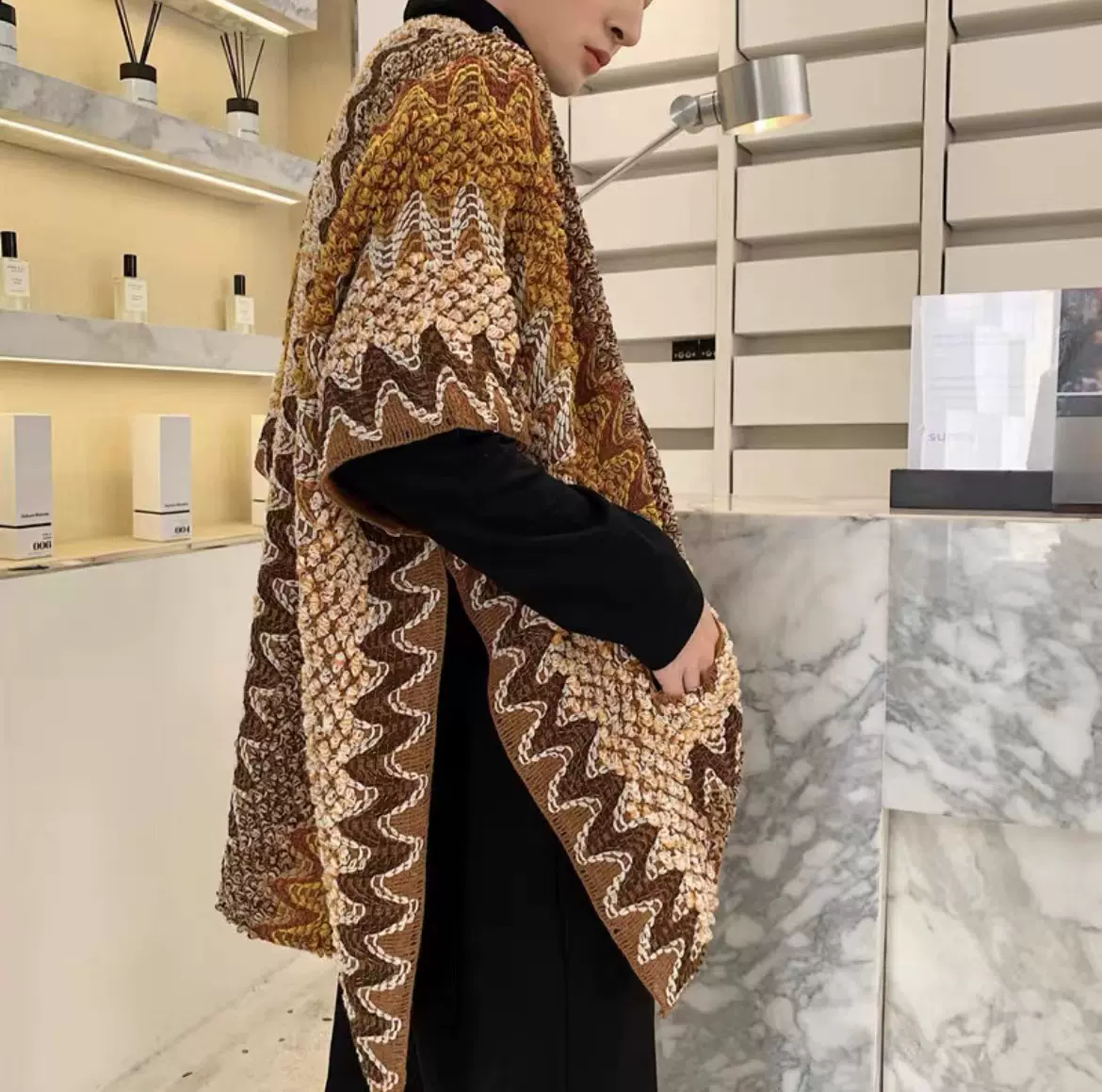 新款民族风披肩草原旅游口袋披风情侣款复古斗篷披风围巾批发