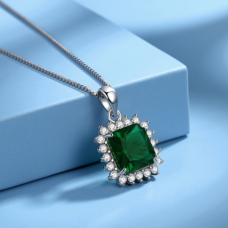 S925 plata esterlina Esmeralda cuadrado colgante vintage diamante incrustado europeo y americano colgante único de moda de las mujeres de la joyería de lujo al por mayor