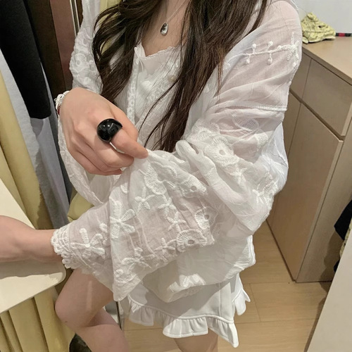 Designer Lace Embroidered Hooded Sunshirt for Women 2025 Spring Casual Stylish Loose Long-Sleeve Cardigan Top Trendy