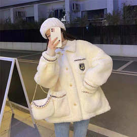 仿羊羔毛外套女冬季新款毛绒清新甜美学院风卫衣加厚宽松棉衣棉服
