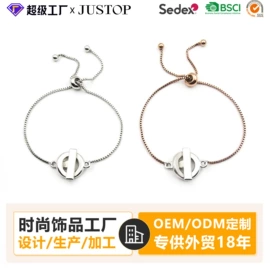 耳环;耳钉;耳坠