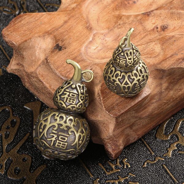 Chinese brass small keychain