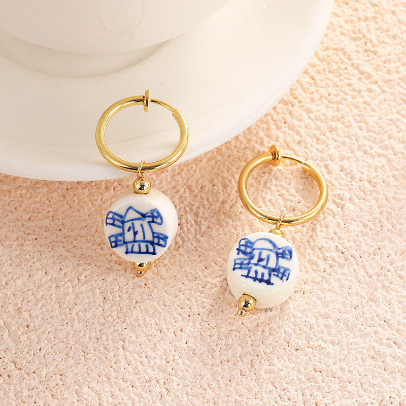 15g Weight Alloy Ear Needle Material Earrings Classification 1 Pair Quantity Daily Occasion Alloy, ceramics Material Flower, Grape Pattern Women's Gender Polished Finish Chinoiserie, Elegant Style 1 Pair Chinoiserie Elegant Flower Grape Alloy Ceramics Earrings 9