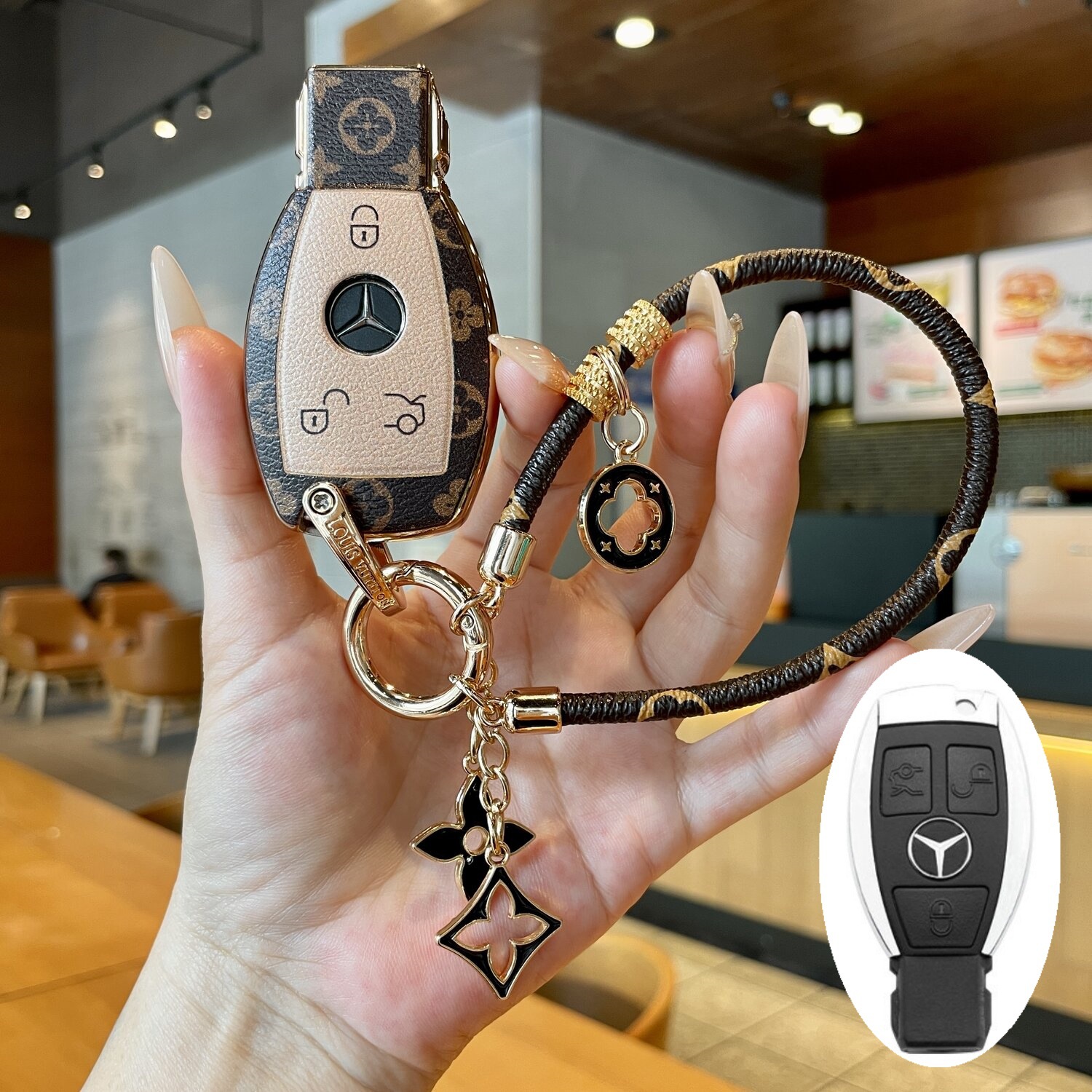 Suitable for Mercedes-Benz Cls Key Cover, High-End C-Class B-Class Full-Cover Cla/Eqb/Eqa Exquisite Buckle Chain Gle/Glc