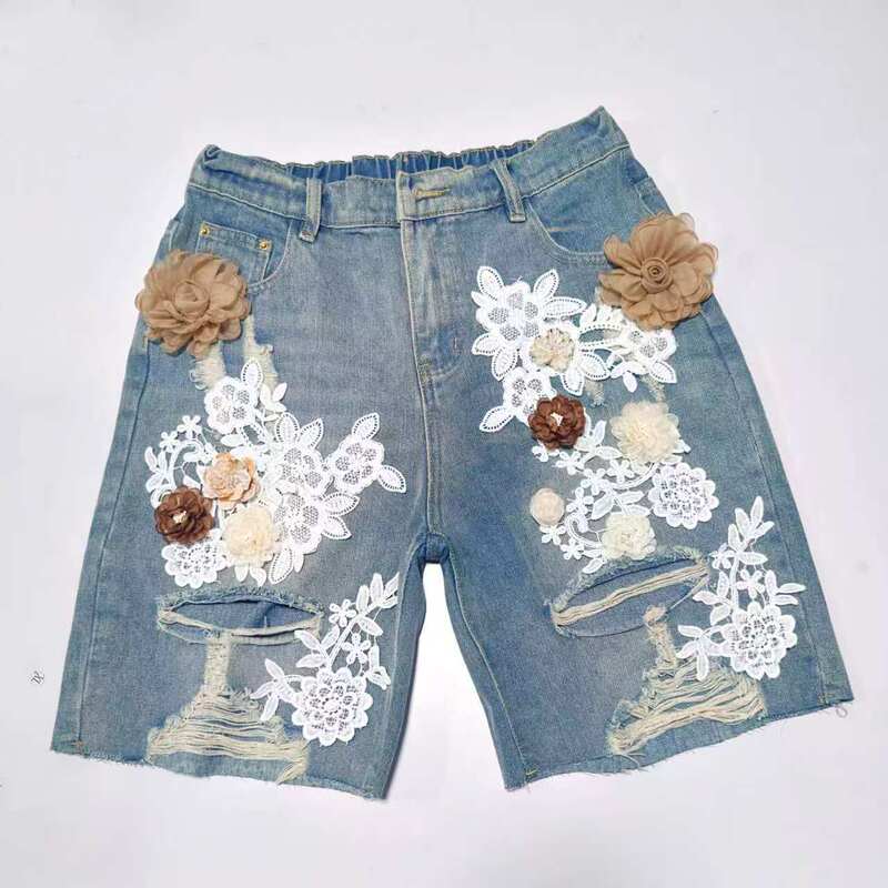 Summer New Niche Style Lace Floral Patchwork Distressed Rhinestone Elastic Waist Trendy Cool Denim Shorts Summer New Niche Style Lace Floral Patchwork Distressed Rhinestone Elastic Waist Trendy Cool Denim Shorts