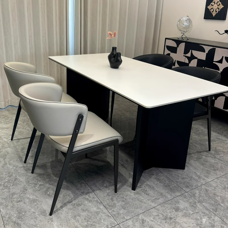 Mesas y sillas de comedor para el hogar Fábrica al por mayor Sala de estar Cocina Hotel Restaurante Silla flotante de celebridades de Internet Silla de comedor con respaldo francés italiano