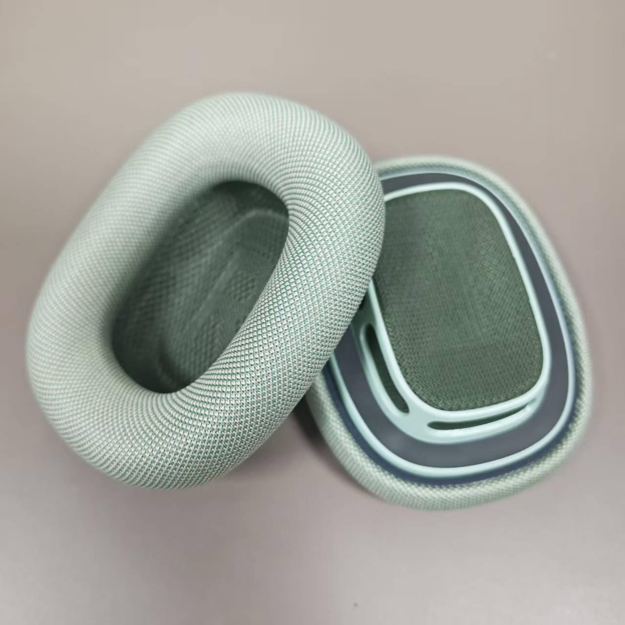 Original new generation new green roller cloth earmuffs [single]