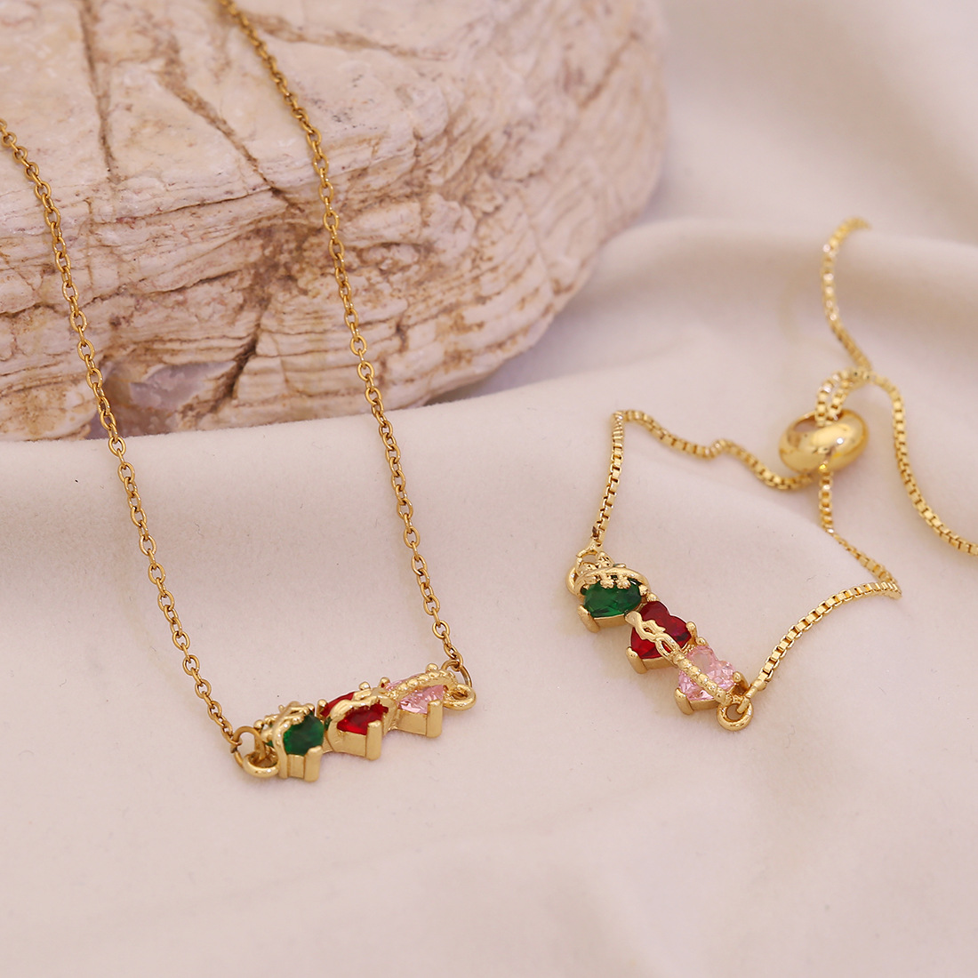 [Bing Meng] Ins Colorful Heart Necklace Set, Fashionable and Versatile Titanium Steel Clavicle Chain Elegant Necklace N1632