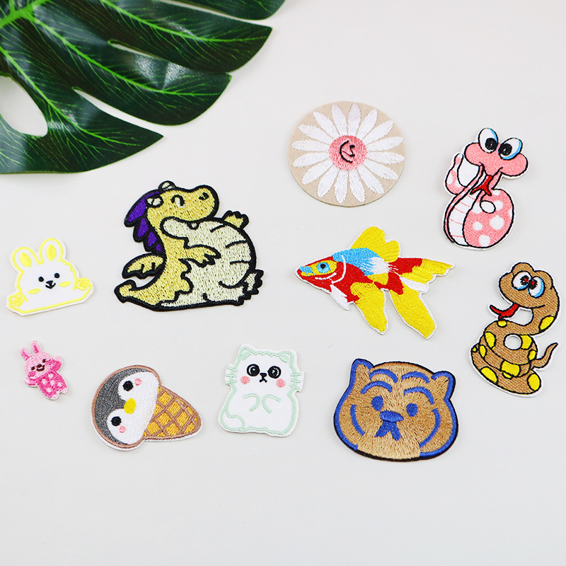 Animal dibujos animados bordado bordado pegatinas de tela pegatinas de espalda pegatinas de bordado de computadora pegatinas de ropa bolsas pegatinas de agujeros pegatinas de parche sello de tela decoración