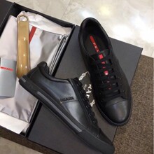 欧洲站男鞋黑色运动休闲透气皮鞋韩版男士板鞋小黑鞋