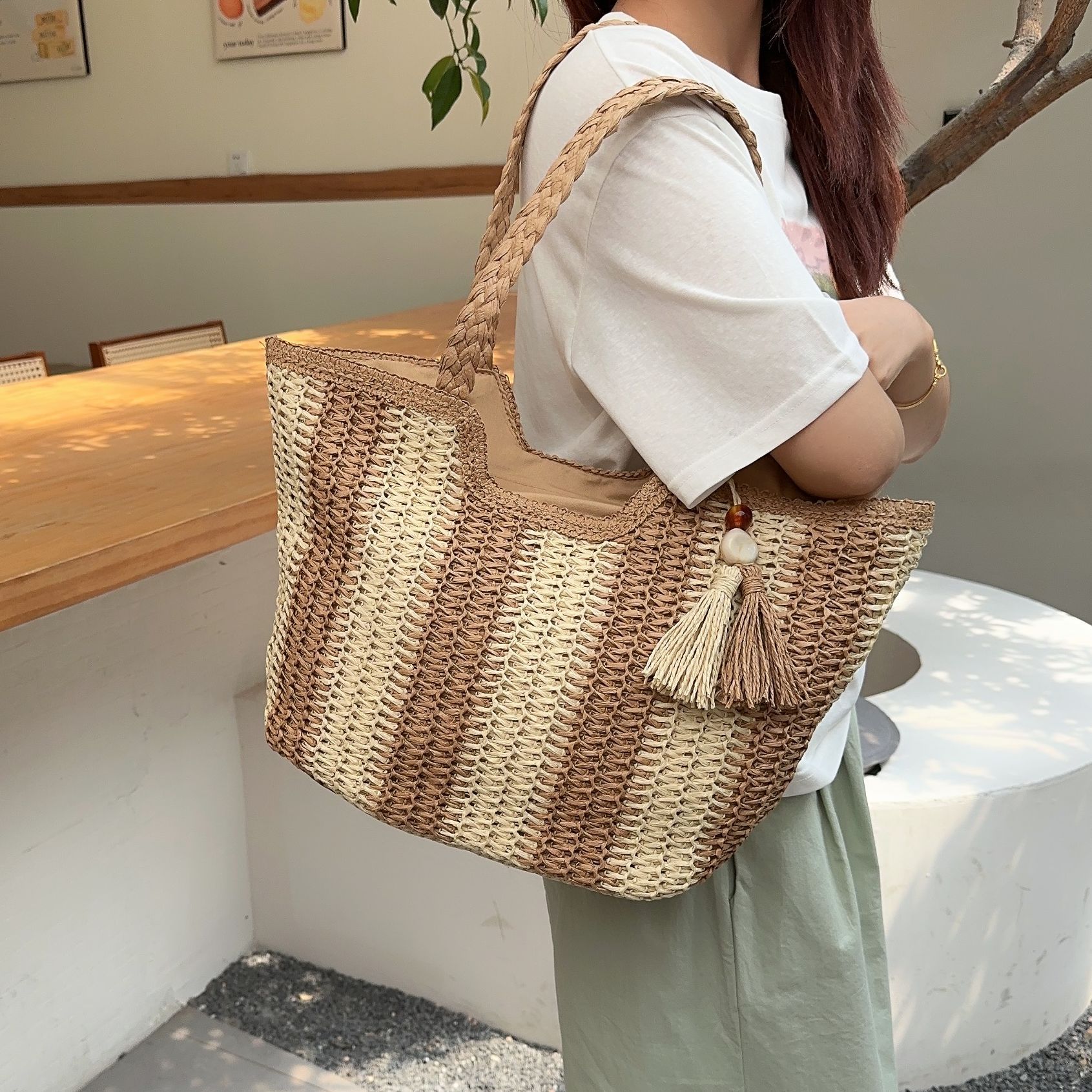 Straw Bag Women's 2024 New Beach Seaside Vacation Shoulder B..