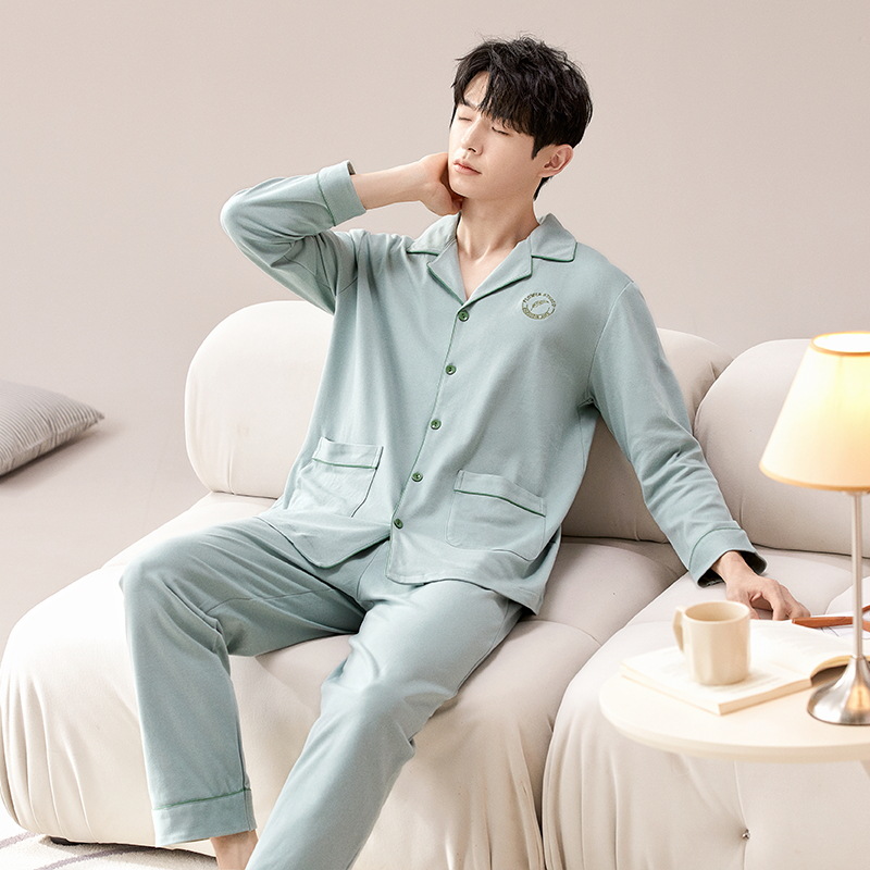 Pijamas de hombre primavera y otoño de hombre 2025 nuevo de terciopelo de manga larga otoño y invierno engrosado conjunto de ropa cálida de invierno