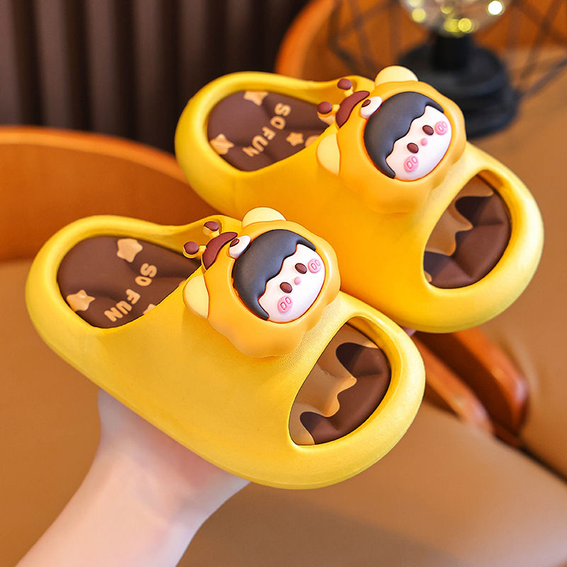 Niños zapatillas frías sensación de mierda niña de verano dibujos animados lindos antideslizantes zapatillas de baño interior zapatillas de suela suave zapatillas de bebé
