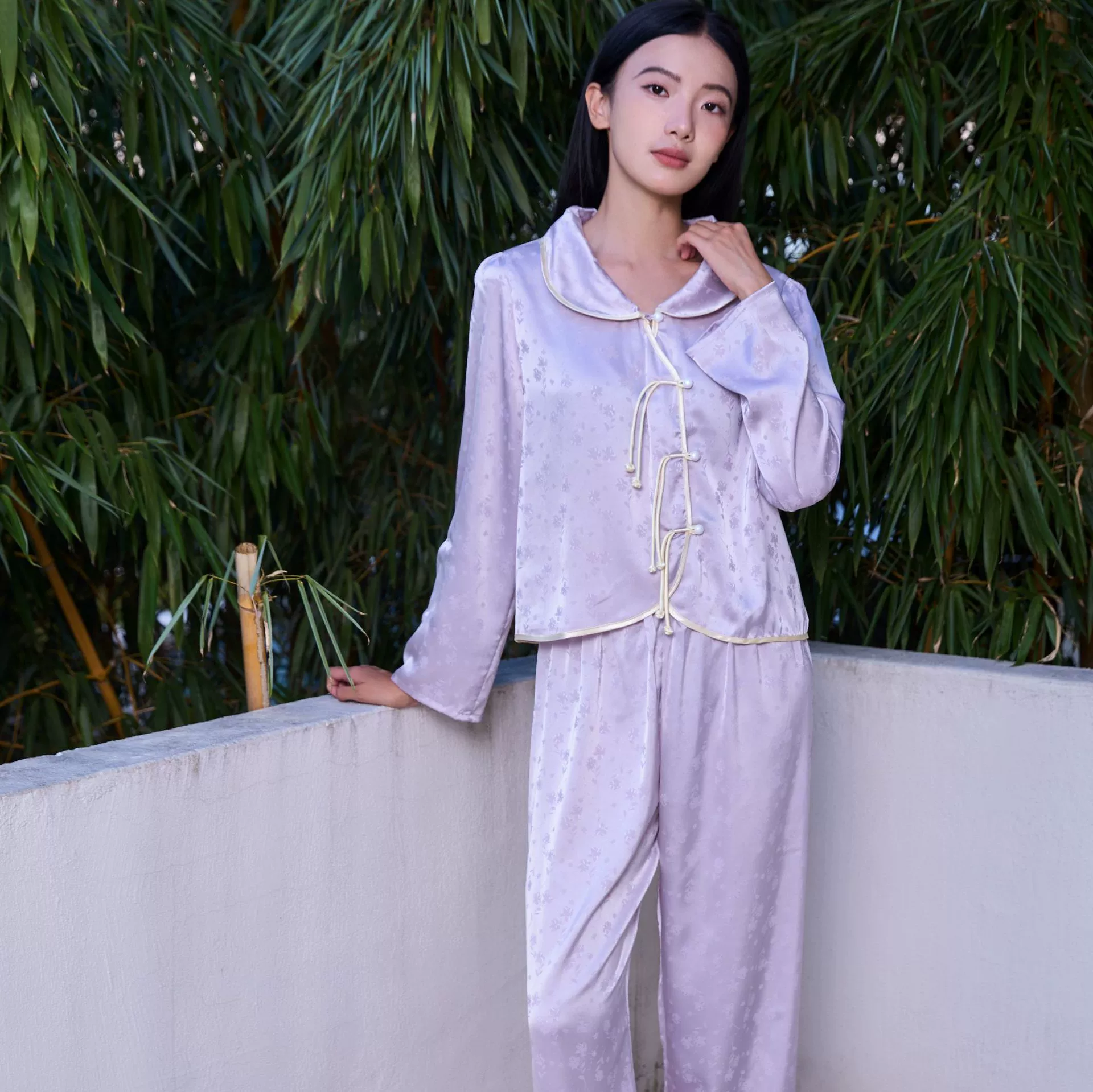 Китайский стиль легкий роскоши шелковая пижама женская весенняя свободная атласная отворот с длинными рукавами набор домашней одежды весна и осень