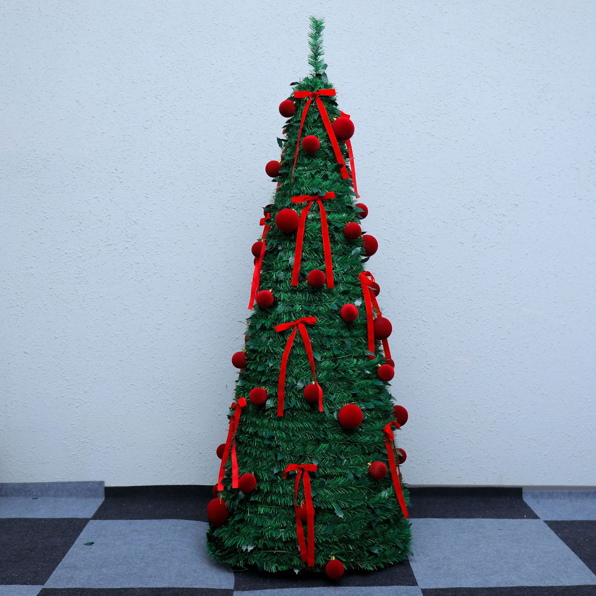 Árbol de Navidad retráctil plegable paquete doméstico decoración de Navidad árbol de torre de PVC 1.8m nuevo solo transfronterizo