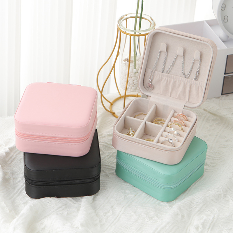 160g Weight Jewelry Boxes Classification 1 Piece Quantity Daily Occasion PU Leather Material Solid Color Pattern Simple Style Style Simple Style Solid Color Pu Leather Jewelry Boxes 1 Piece 2