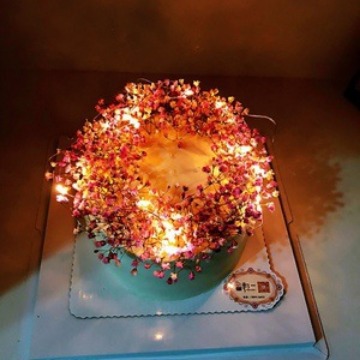 Caja de batería de botón CR2032 de tres funciones caja de regalo de cadena de luz de alambre de cobre decoración de ramo