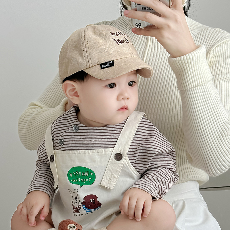 Primavera y otoño sombrero para niños sombrero a prueba de viento sombrero de lengua de pato para bebés de estilo coreano letras calientes sombrero de béisbol invierno