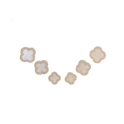 Elegant and versatile micro-halo four-leaf clover combination set earrings for women, stylish, minimalist, small, silver needle earrings, ear accessories.
