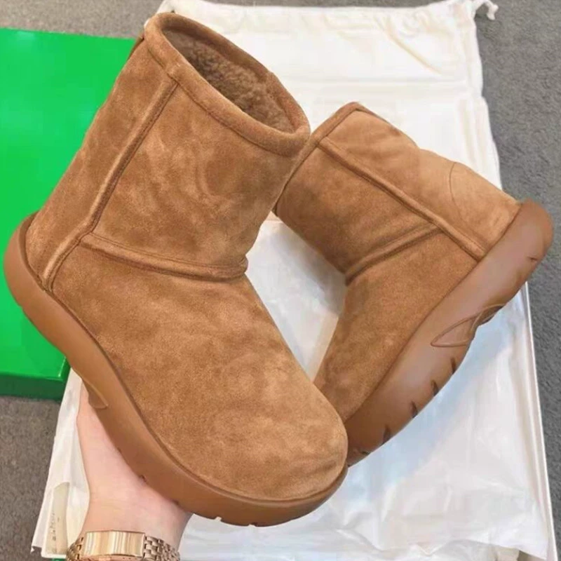 Женские зимние утепленные короткие сапоги из нубука на толстой подошве, новинка 2025 года