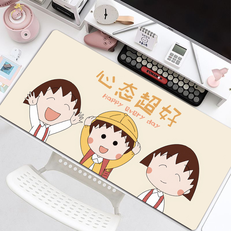 마우스 패드 오버 사이즈 Yintao 작은 미트볼 키보드 패드는 두꺼운 잠금 가장자리 도매 대형 사무실 책상 패드를 증가