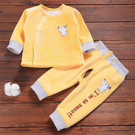 婴儿衣服秋冬加绒保暖套装宝宝洋气长袖上衣可调节开裆裤春秋外穿