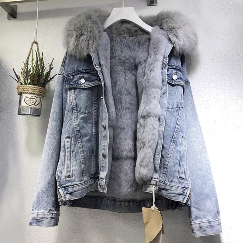 Women's Short Denim Jacket with Large Fur Collar, 2026 Spring/Summer Korean New Style, Versatile, Loose Fit, Fleece-Lined, Thickened Cotton Coat Women's Short Denim Jacket with Large Fur Collar, 2026 Spring/Summer Korean New Style, Versatile, Loose Fit, Fleece-Lined, Thickened Cotton Coat