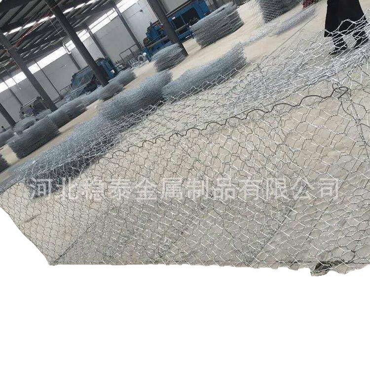 厂家供应孔径80*100mmPVC涂塑石笼网、镀锌石笼网