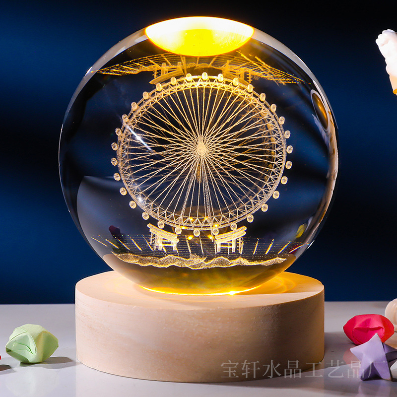Bola de cristal al por mayor galáctica bola de cristal tallada interna 520 Qixi Navidad noche lámpara adornos de cristal