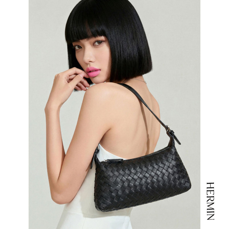 Hermin Handwoven Bag Tote Bag Underarm Bag Women's Versatile Crossbody Shoulder Bag Guangzhou Bag 60045 Hermin Handwoven Bag Tote Bag Underarm Bag Women's Versatile Crossbody Shoulder Bag Guangzhou Bag 60045