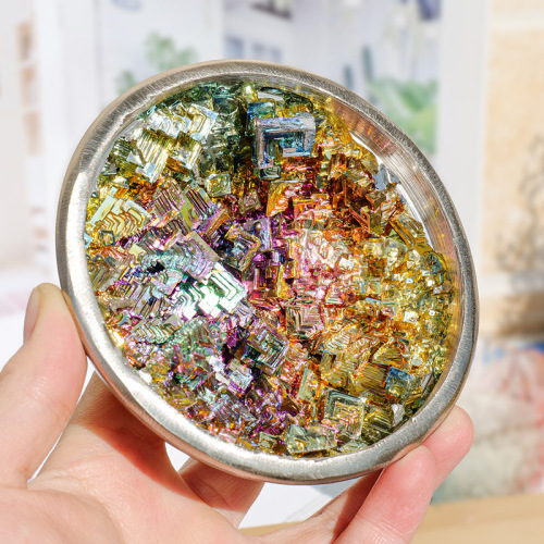 Cross-border bismuth ore cornucopia ornaments, natural mineral bismuth ore bowls with edges, bismuth crystals, colorful bismuth ore specimen ornaments