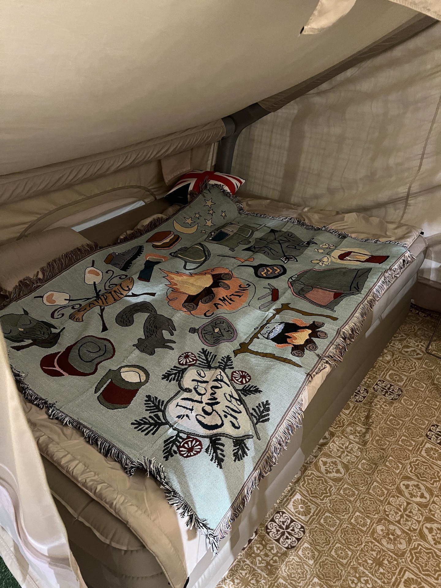 camping camping sofa teppetrekk teppe teppe lommelykt grønn_voghion.com