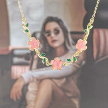 ����ʽ��Ů�����~��С�r�������������L�ٴ����������ɫС����