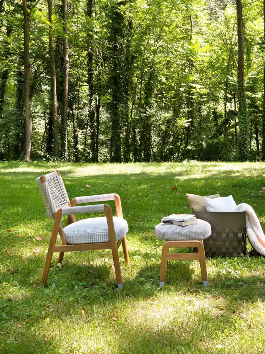 Al aire libre mesa y silla de madera anticorrosiva patio balcón ocio ratán tejido impermeable protector solar teca combinación de silla de jardín de tres piezas