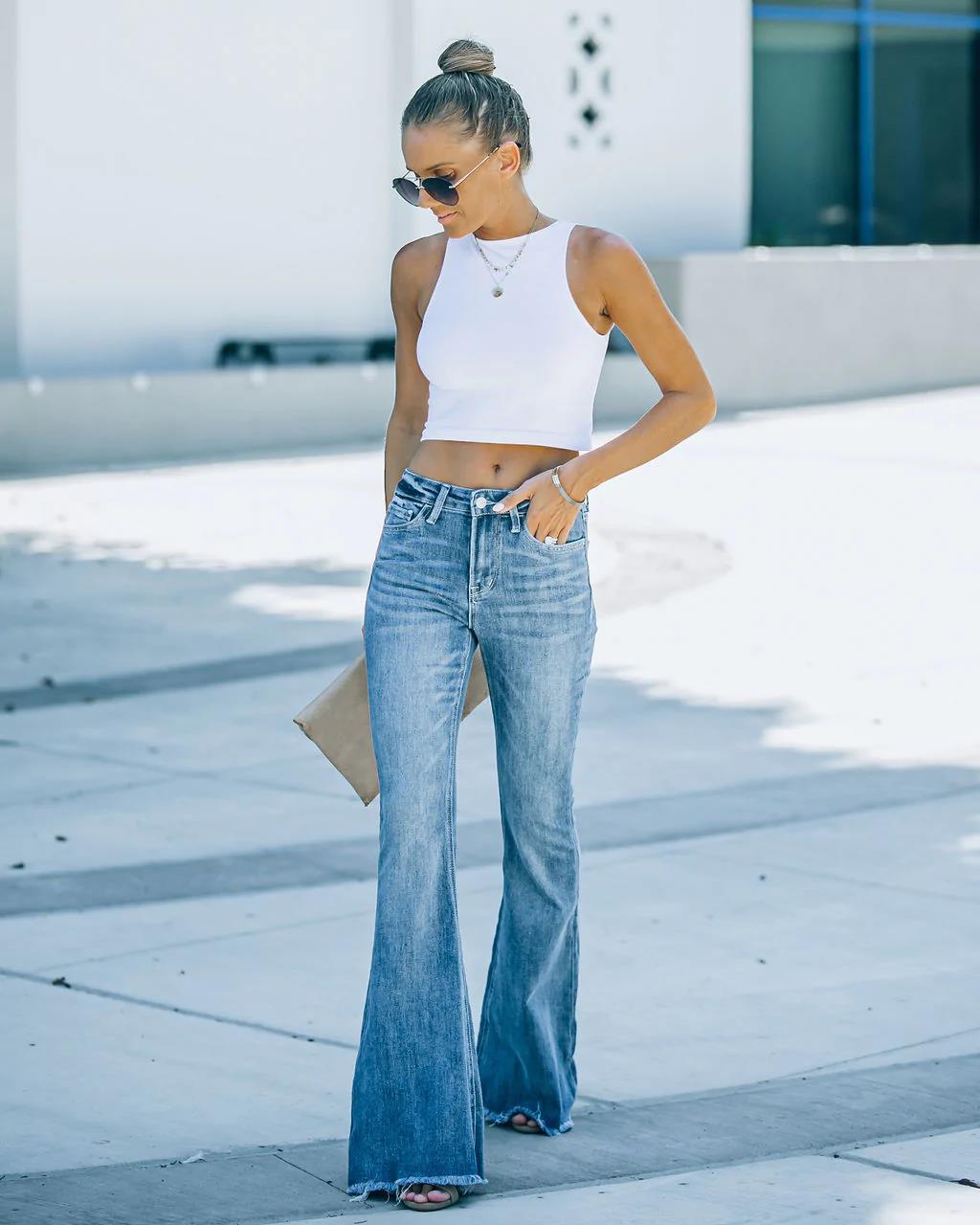 Femmes Décontractée Du Quotidien Vêtement De Rue Couleur Unie Toute La Longueur Pantalon Évasé Jeans display picture 2