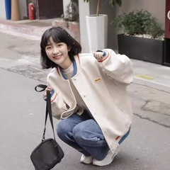 怠惰なジャケットの上着の女性のカジュアルなコートの少女春秋の学生のスエードのゆるい復古的な小さい背の野球服