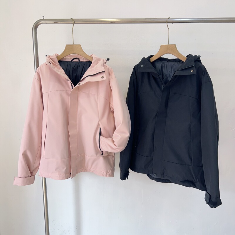 Down jacket! A budget-friendly alternative to the brand-name outdoor down jacket, featuring a hooded design, a relaxed fit, and a slimming effect, perfect for casual wear Down jacket! A budget-friendly alternative to the brand-name outdoor down jacket, featuring a hooded design, a relaxed fit, and a slimming effect, perfect for casual wear