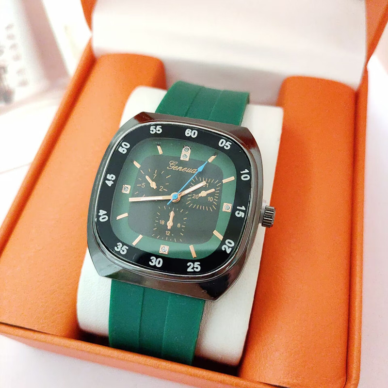 silicone square quartz watch for leisure for men and women